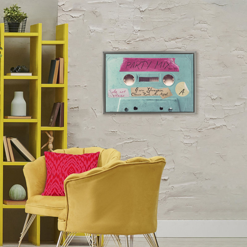 Cadre flottant Retro Party Mix Cassette, design par Annabelle Hall, H 21 po x l 31 po, Cadre flottant gris lustré