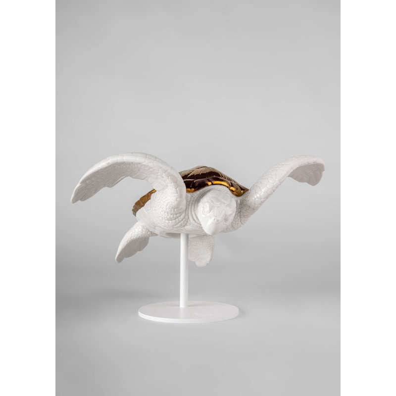 Couple de tortues de mer, 7.48" H x 12.99" W x 9.45" D, 1