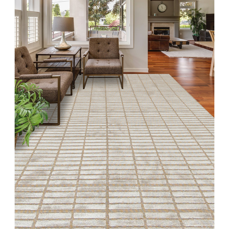 Geometric Area Rug in Light Brown, Rectangle 4' x 5'11"