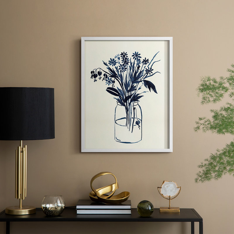 Indigo Floral Vase II, reproduction encadrée - bois massif, H 15 po x l 12 po, Blanc