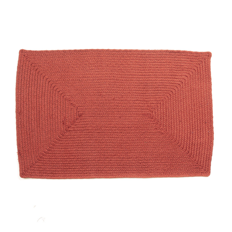 Tapis rouge tressé à la main Jewelya, Rectangle 2 pi x 3 pi