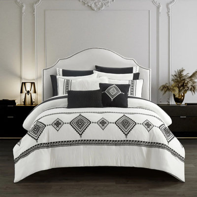 Stylehouse 12 Piece Black And White Summit Bed In A Bag Set, Luxurious All-in-one Bedding