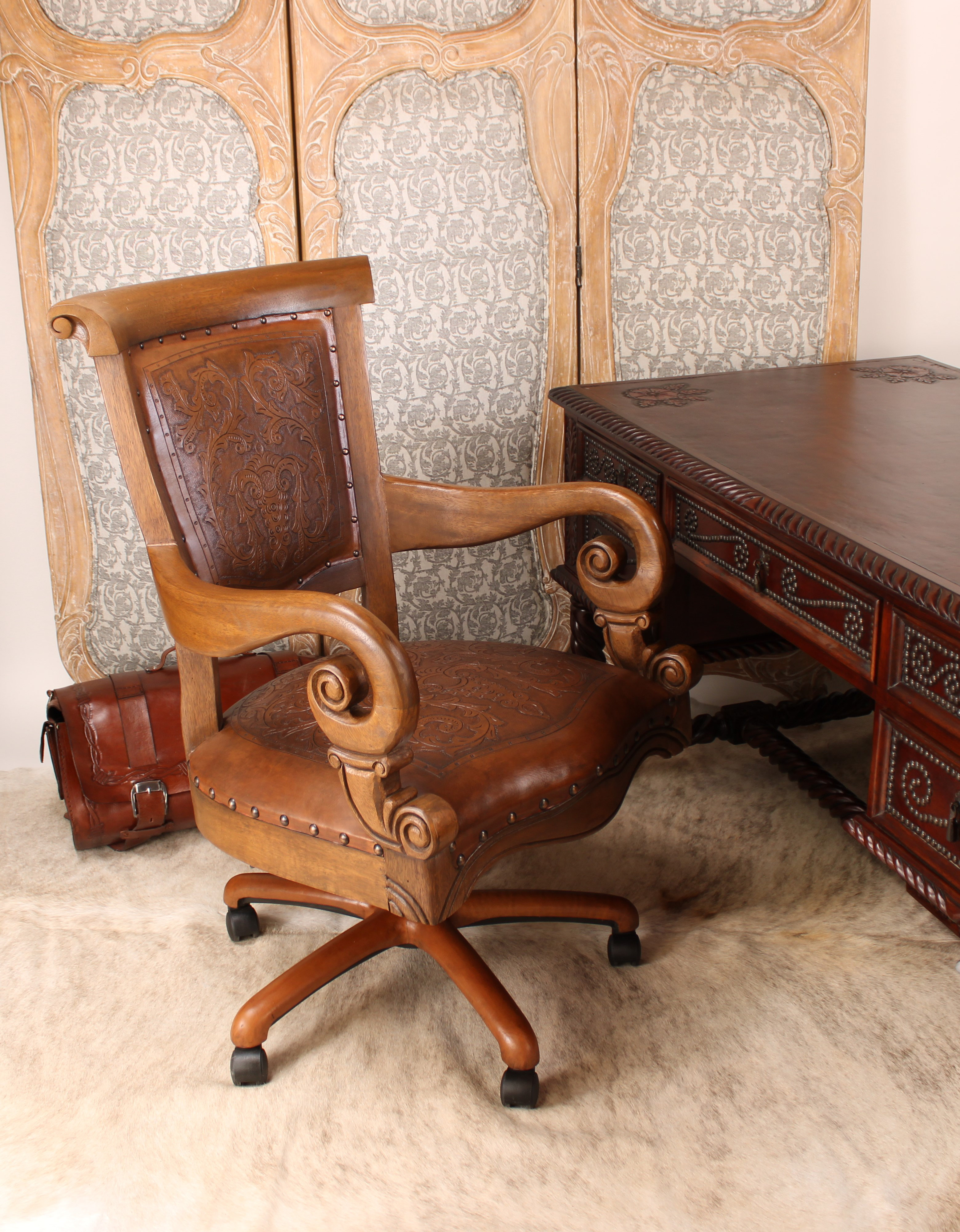 Antique executive chair hot sale