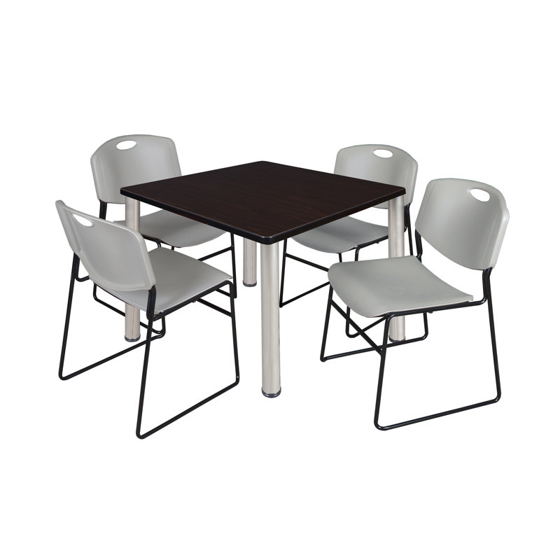Plateau de table Kee Square, 4 chaises empilables Zeng, H 29 po x l 36 po x P 36 po, Chrome, Gris
