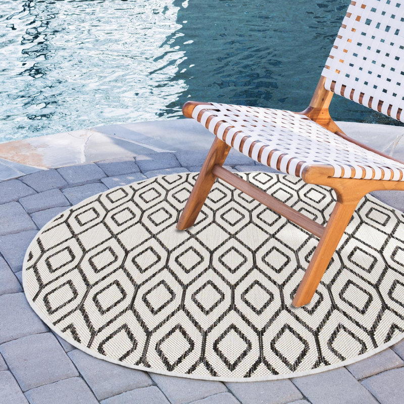 Felica Turks and Caicos Indoor/Outdoor Rug, Oval 7'10" x 10'