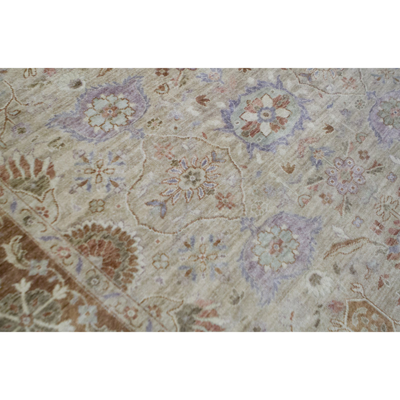 Wool Oriental Area Rug in Ivory/Rust