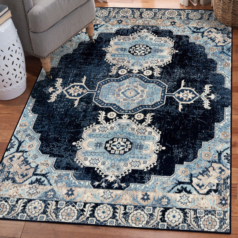 Oriental Indoor Rug, Rectangle 5' x 7'