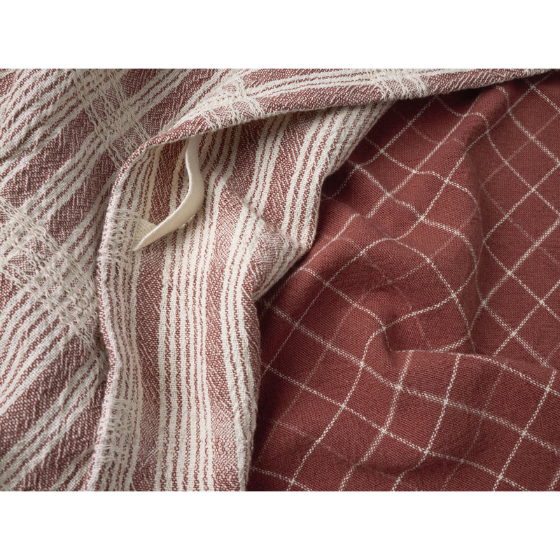 Clarendon Organic Tea Towel, Garnet