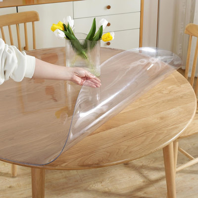 Protecteur de table rond transparent 48 po, housse en plastique imperméable | Nappe en vinyle de 2 mm d'épaisseur, housse facile à nettoyer pour les tables de salle à manger, de cuisine ou de café, protège contre les éclaboussures, les taches et les égratignures