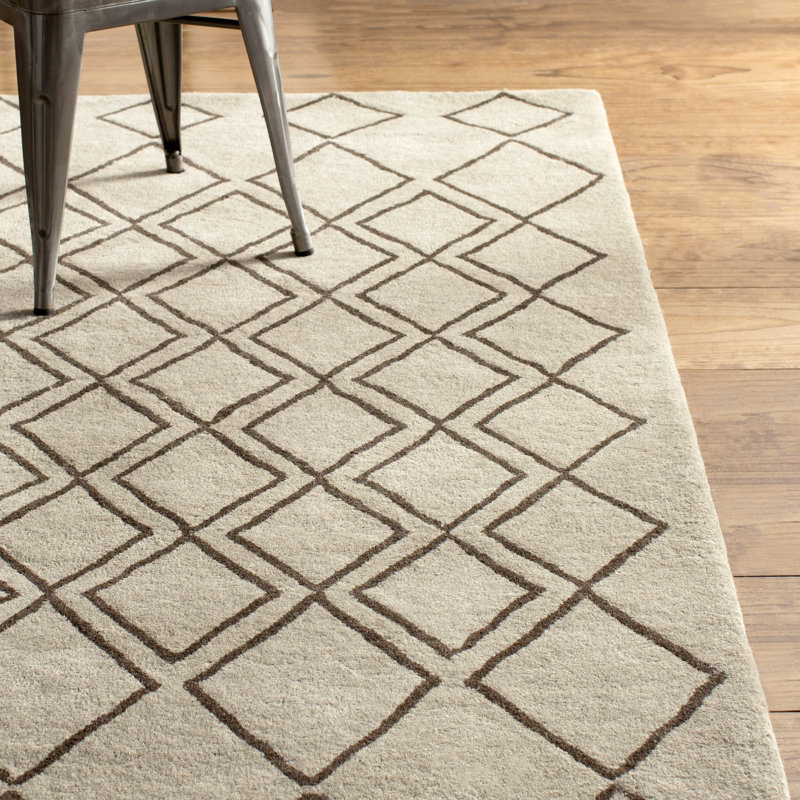 Tapis gris clair / gris foncé touffeté à la main à motif géométrique Kurland, Rectangle 3 pi 6 po x 5 pi 6 po