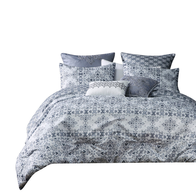 Channel Damask Comforter, Queen Comforter + 4 Shams + 2 Throw Pillows