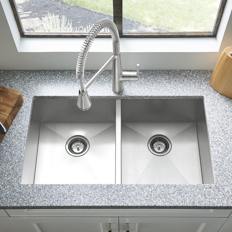 Évier de cuisine à double cuve encastrable l 33 po x l 22 po Edgewater