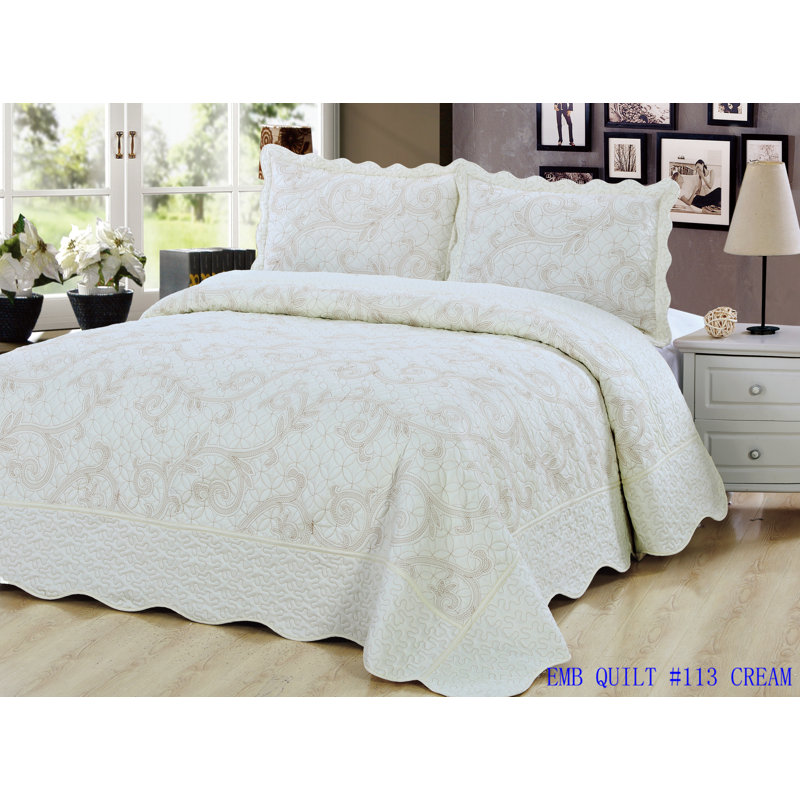 Cotton Blend Quilt, Silver/White, Cal. King Quilt + 2 Shams