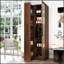 Armoire de cuisine coulissante extensible avec rangement à plusieurs niveaux, portes vitrées de style champêtre, idéale pour les espaces salle à manger et bar organisés.