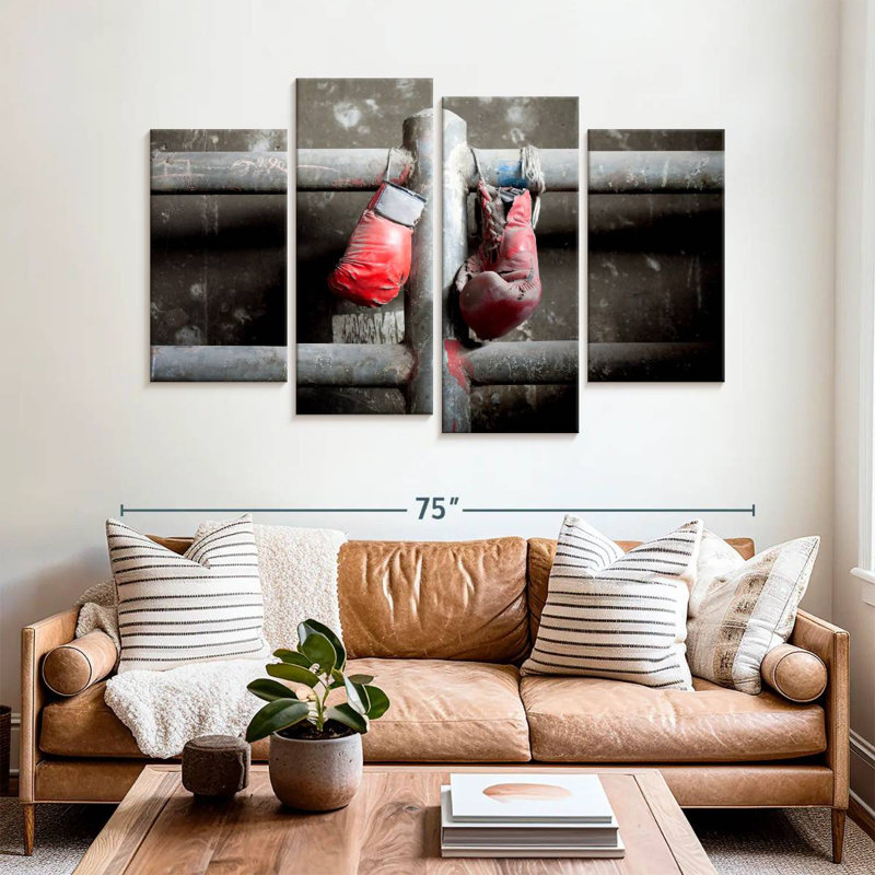 Retired boxing gloves Sireci, H 42 po x l 68 po