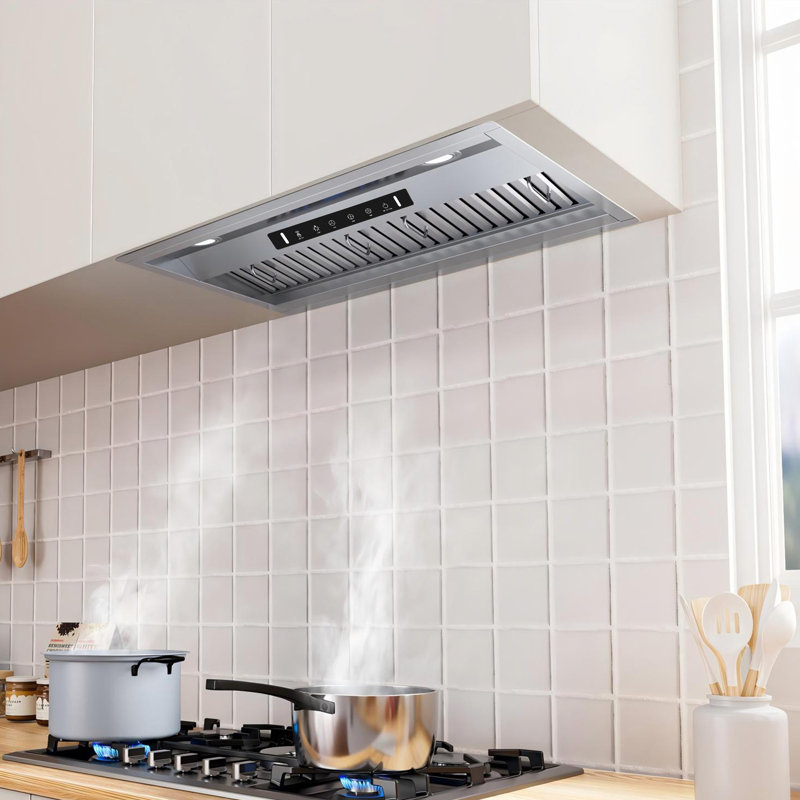 Hotte intégrée à conduit à 3 vitesses de 30 po avec filtre permanent et lumières DEL VIKIO 900 CFM, 30" W