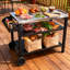Chariot de barbecue extérieur avec 3 réglages, plateau et tablette latéraux en acier inoxydable, roulettes de table barbecue amovibles pour la cour arrière, rouille durable, outils de rangement spacieux, utilisation en douceur,