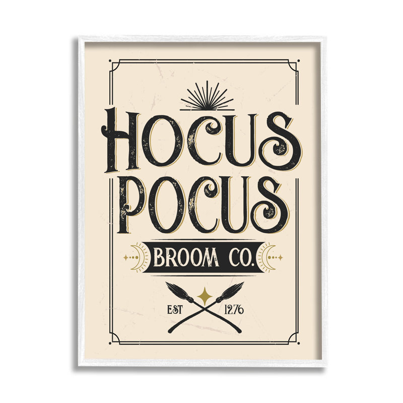 Hocus Pocus Broom Co at-114, H 14 po x l 11 po x P 1,5 po, Giclée encadrée blanc bord de mer