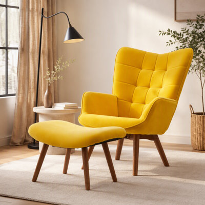 Fauteuil d'appoint capitonné en velours soyeux avec repose-pieds assorti, un mélange parfait de luxe et de confort pour n'importe quelle pièce.