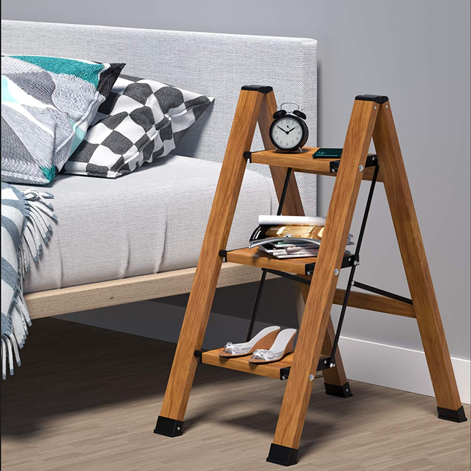 Folding small step discount ladder