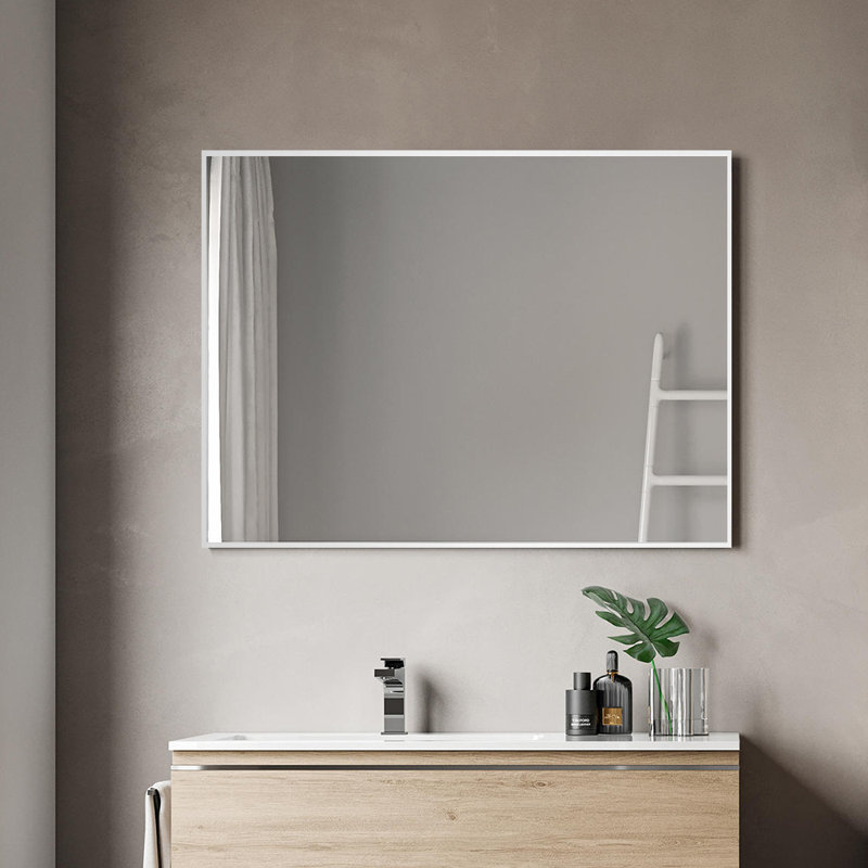 Miroir de salle de bain Chandrram, 39,5 po x 29,5 po, Blanc