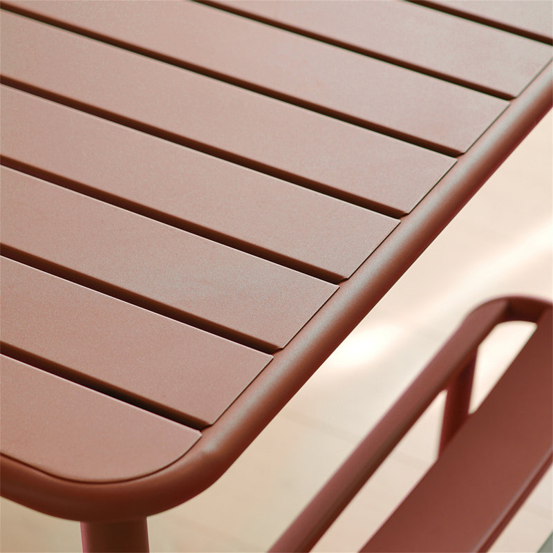 Table de salle à manger Sella, Red, H 29,53 po x l 55,12 po x P 27,56 po