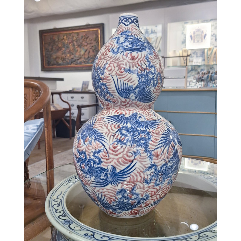 Porcelain Vase Dragons