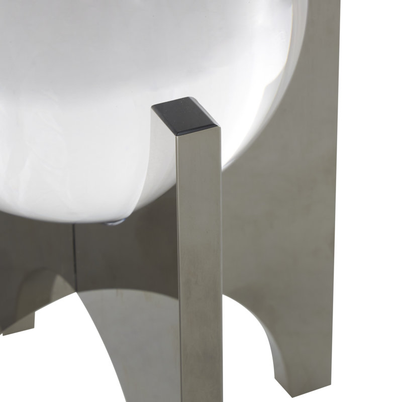 Sculpture argentée Gunthrop