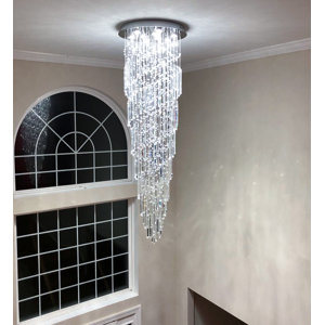 Berggren 6 - Light Chandelier