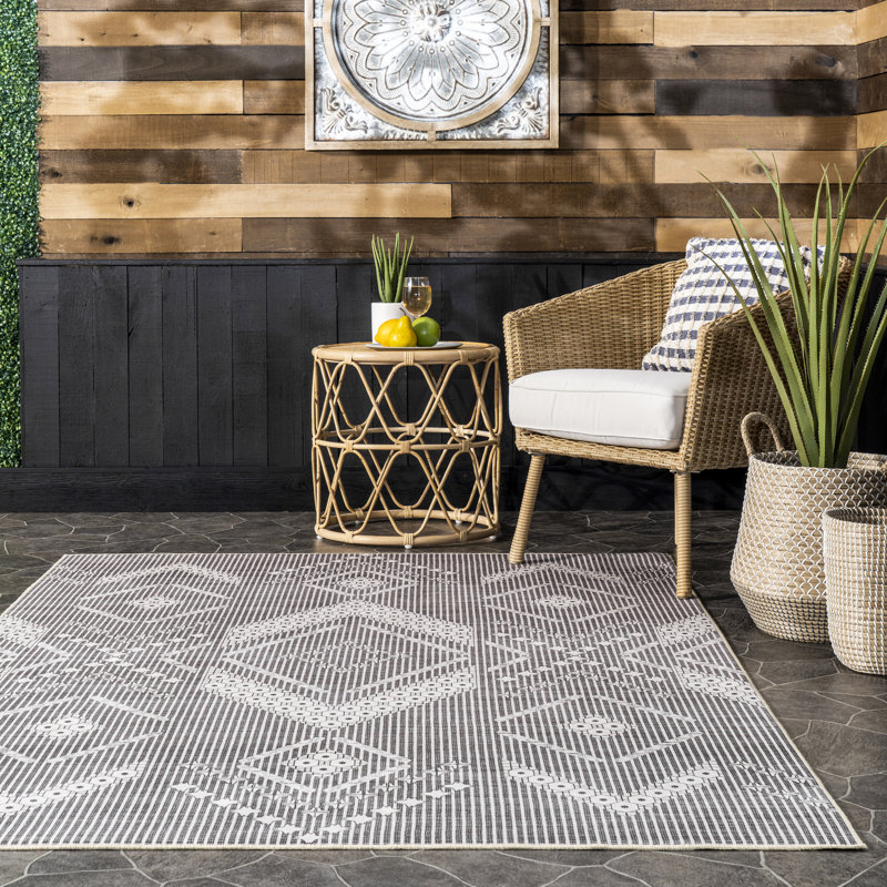 Carlita Tribal Machine Washable Indoor/Outdoor Area Rug, Rectangle 5' x 8'