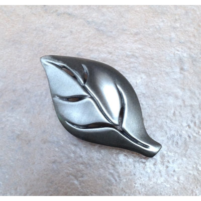 Botanical 2 1/2" Length Leaves Novelty Knob