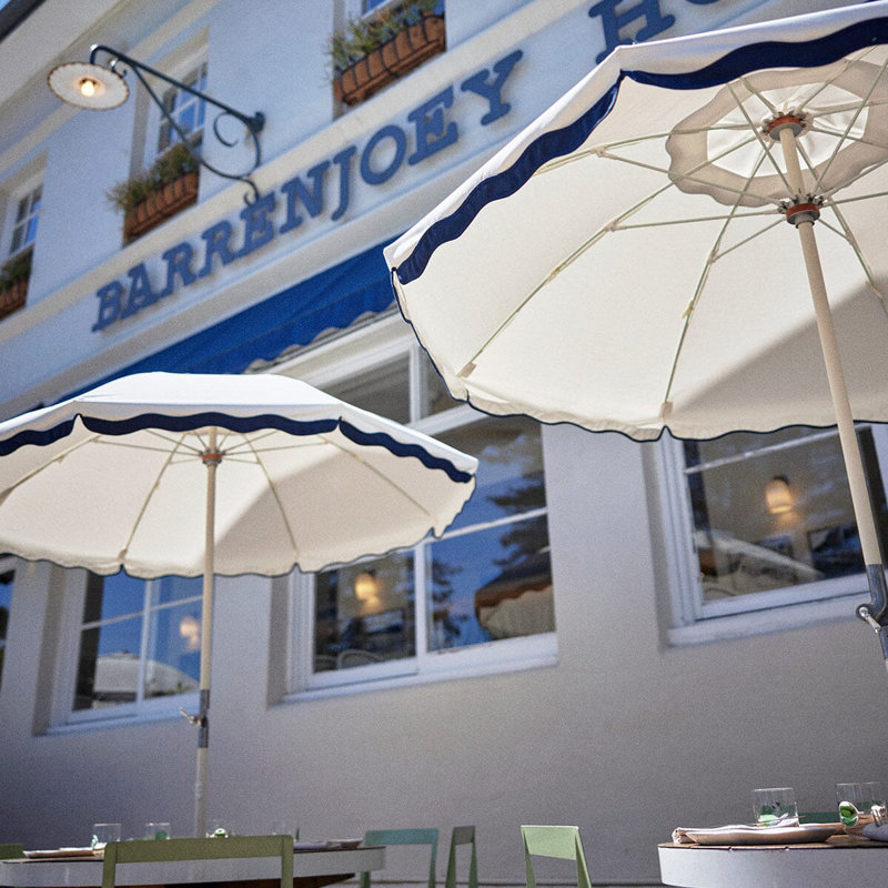 Club 79'' W Umbrella, Rivie White