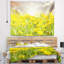Tapisserie florale pré ensoleillée avec fleurs-28488296