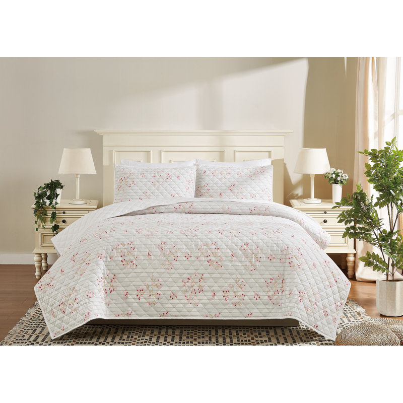 Cottage Classics Emma Floral Quilt Set, Queen Quilt + 2 Standard Shams, Pink Floral
