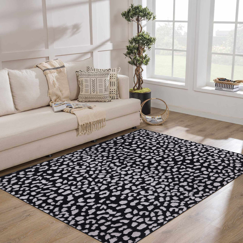 Tapis noir et gris à motif animalier de la collection Amberella, Rectangle 5 pi 3 po x 7 pi 3 po