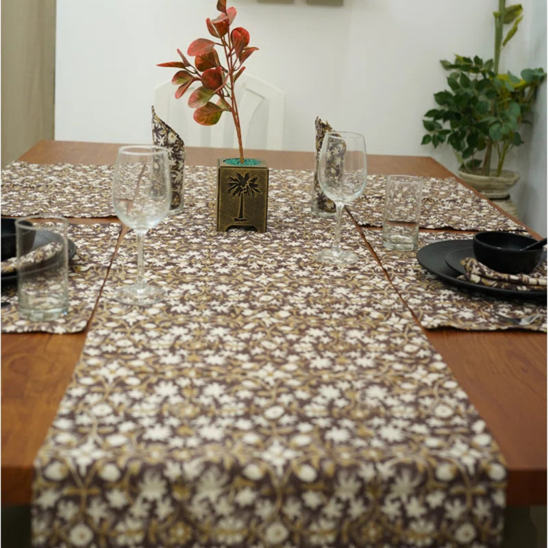 Chemin de table Red Barrel Studio® Exotic, chemin de table en coton doux, Mahalaxmi, brun, Rectangle 10 po