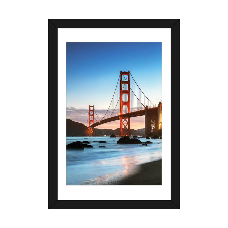 «Dawn At The Golden Gate, San Francisco» par Matteo Colombo, impression sur toile tendue, H 32 po x l 24 po x P 1 po, Blanc