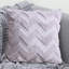  Housse de coussin géométrique en fausse fourrure-236096410