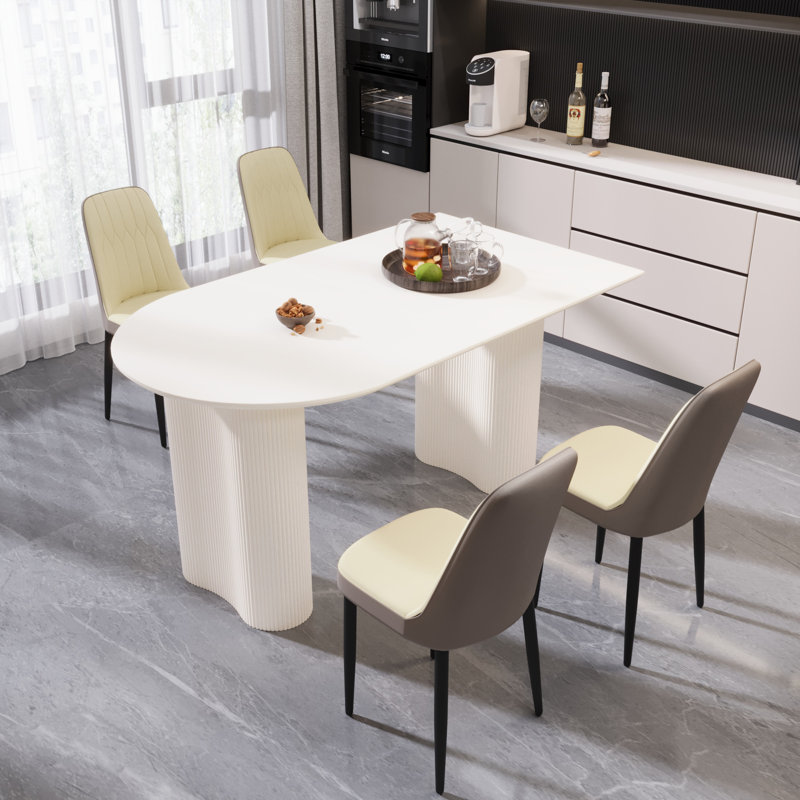 Ensemble de table de salle à manger en bois de polyuréthane de 63 po et de chaise en polyuréthane de style médiéval moderne 63 po
