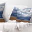 Coussin décoratif Stretch of Land sous Blue Sky