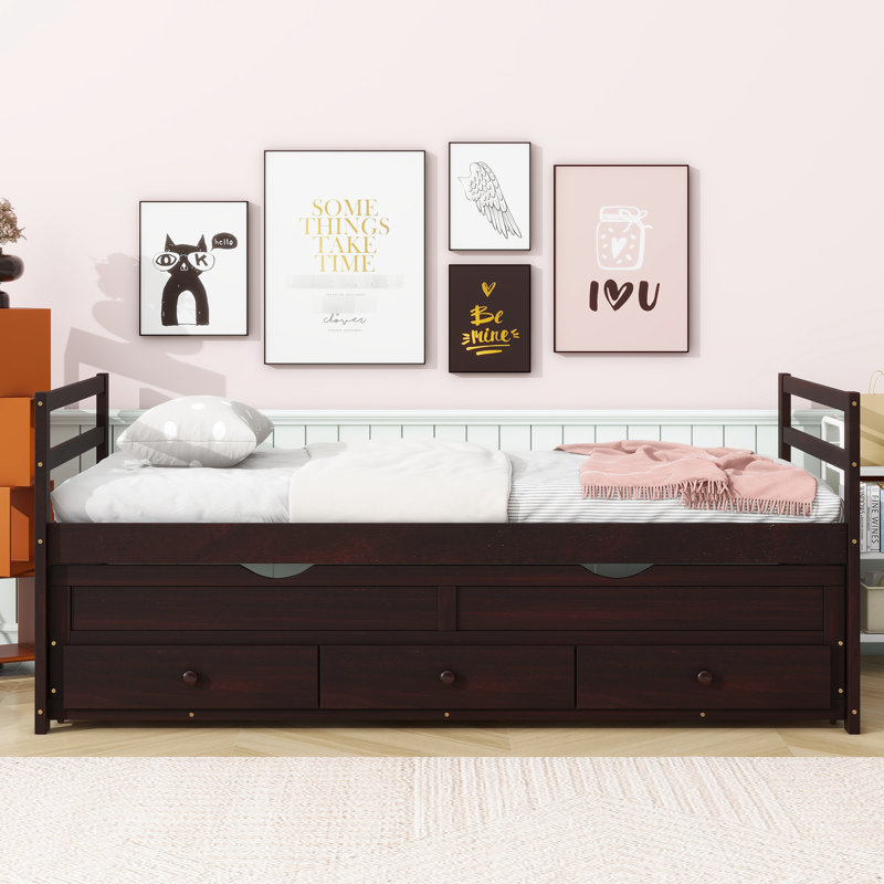 Lit simple avec tête de lit solide et lit gigogne escamotable - trois tiroirs pour une chambre fonctionnelle moderne