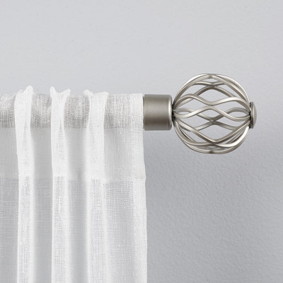 Idalia Iron Adjustable Single Curtain Pole