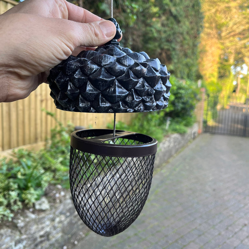 Esponga Metal Hanging Decorative Bird Feeder