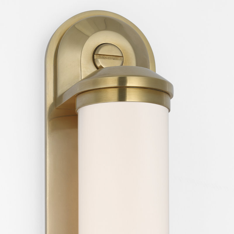 Ralph Lauren Belgrave 32" Linear Bath Light, 32" H x 3" W x 3.75" D, Natural Brass, 2100 W