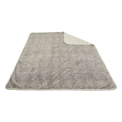 Cozy Waterproof Pet Throw