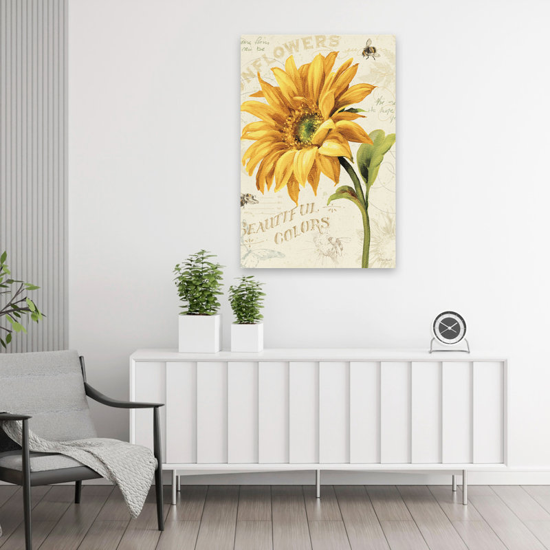 Under The Sun II - Bees Beige, art floral collage beige, H 36 po x l 24 po