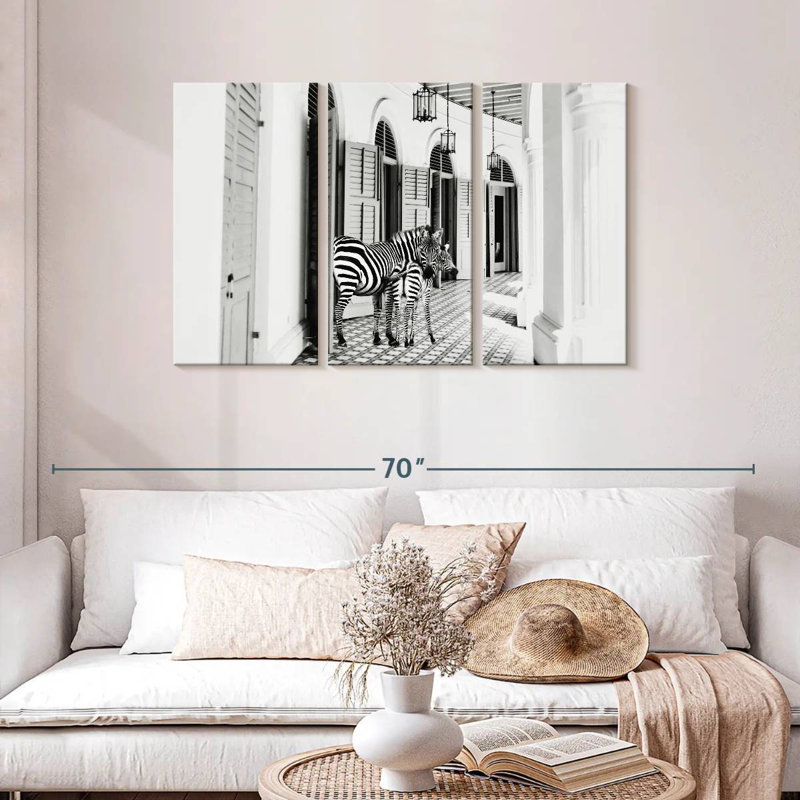 Brampt Zebra Hotel, 28" H x 45" W