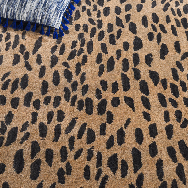 Breanna Hand Tufted Wool Animal Print Indoor Rug, Rectangle 5' x 8'