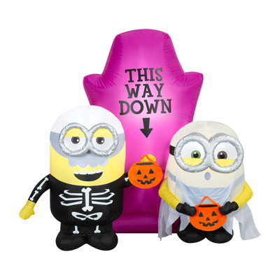 Airblown Minions Halloween LG Scene Universal