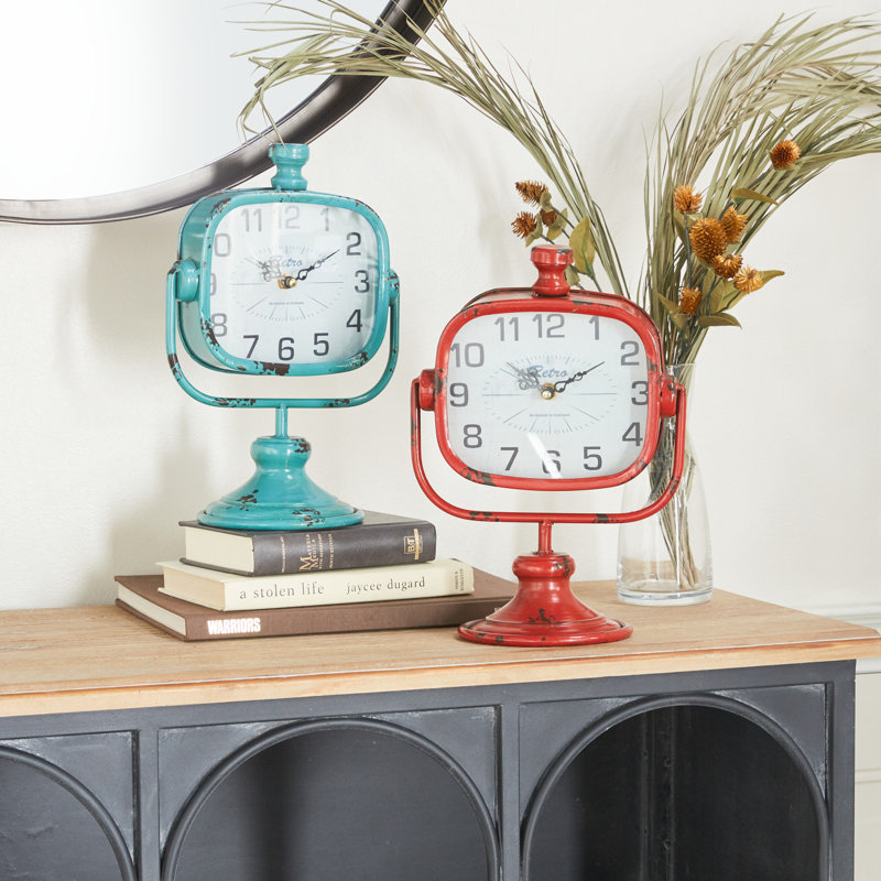 Horloge de table en métal